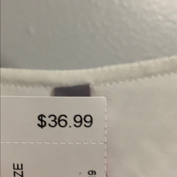 white cropped tie up blouse - Picture 2 of 3